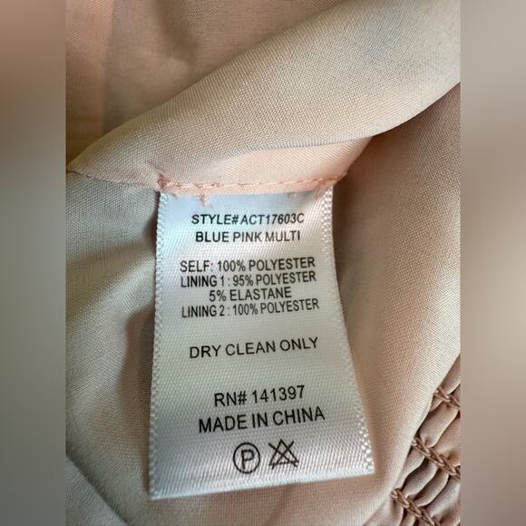 NWT ASTR The Label Floral Lin Puff Sleeve Crop Top Size Medium Pastel Colors - Picture 11 of 12